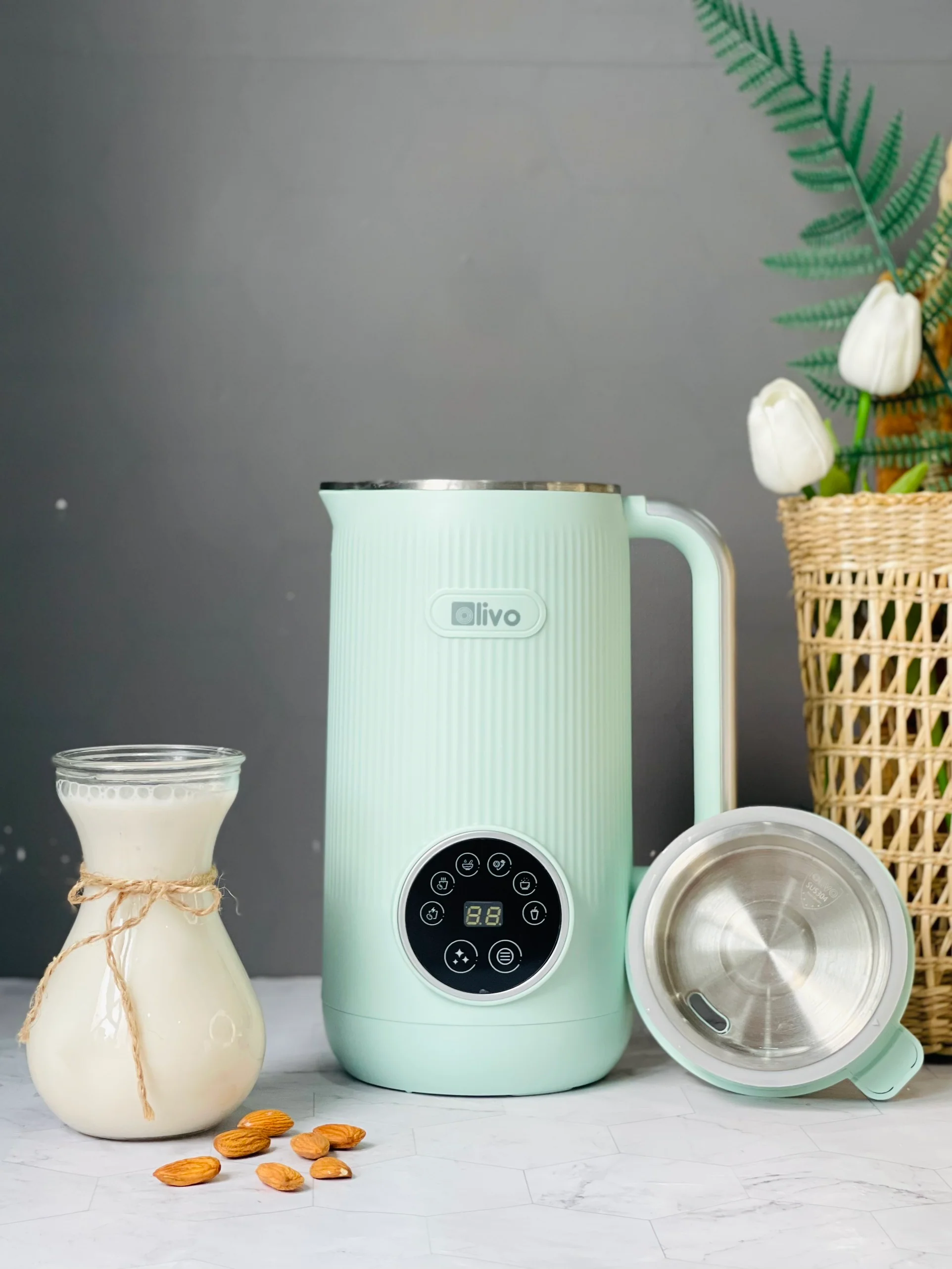 Nấu sữa gạo hạnh nhân ngon quên lối về cùng máy làm sữa hạt OLIVO CB400 PRO