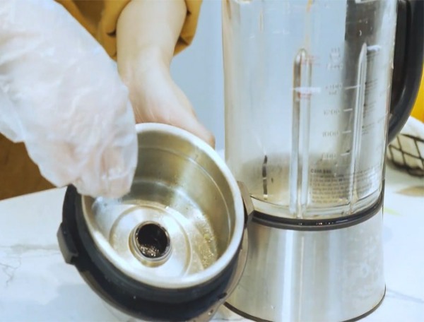 Cách sử dụng máy làm sữa hạt 5 bước từ A đến Z cho chị em