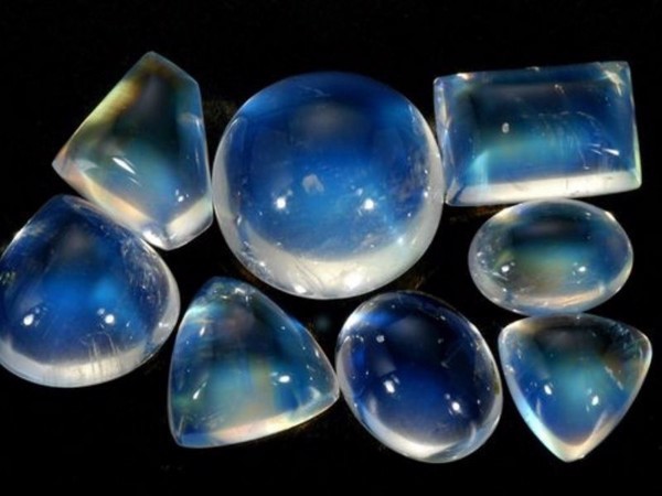 Giá đá mặt trăng Moonstone? Trang sức. Phong thuỷ. Mua ở đâu