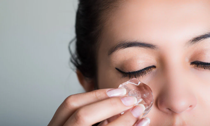 Lăn đá trên mặt có thực sự hữu ích không?