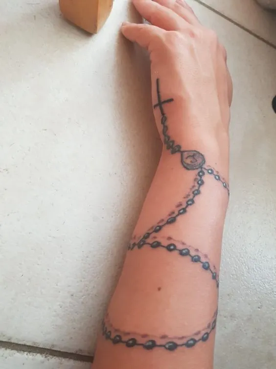 Gợi ý 88+ mẫu hình xăm vòng tay nghệ thuật và thời trang - Genztattoo