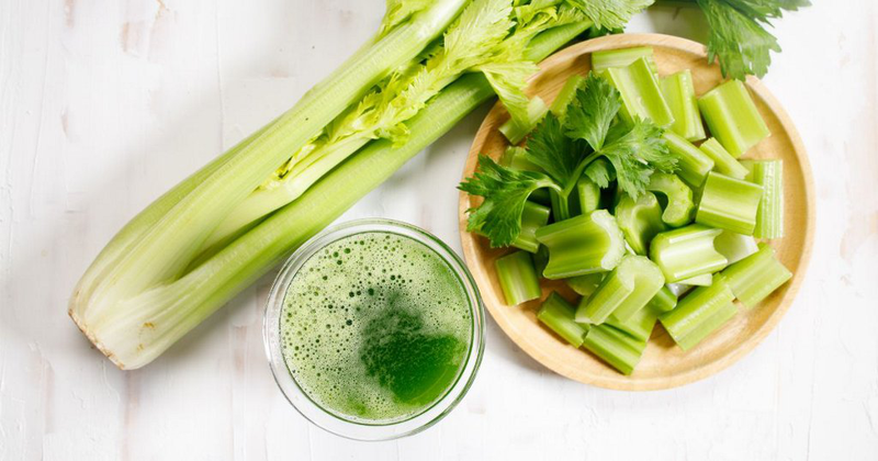 Bột cần tây và cần tây tươi nên lựa chọn loại nào để sử dụng?