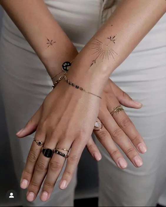 Gợi ý 88+ mẫu hình xăm vòng tay nghệ thuật và thời trang - Genztattoo