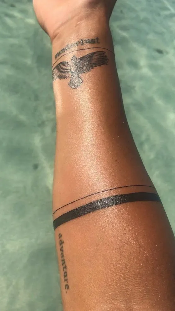 Gợi ý 88+ mẫu hình xăm vòng tay nghệ thuật và thời trang - Genztattoo