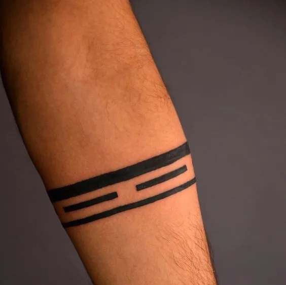 Gợi ý 88+ mẫu hình xăm vòng tay nghệ thuật và thời trang - Genztattoo