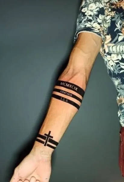 Gợi ý 88+ mẫu hình xăm vòng tay nghệ thuật và thời trang - Genztattoo