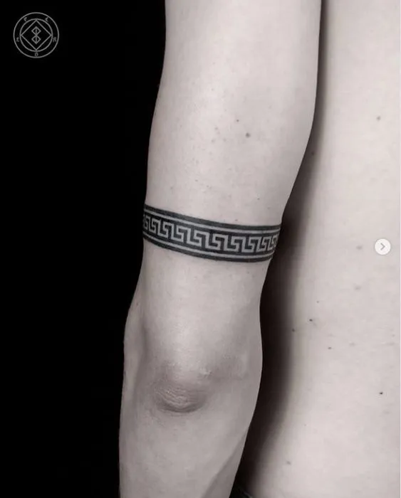 Gợi ý 88+ mẫu hình xăm vòng tay nghệ thuật và thời trang - Genztattoo