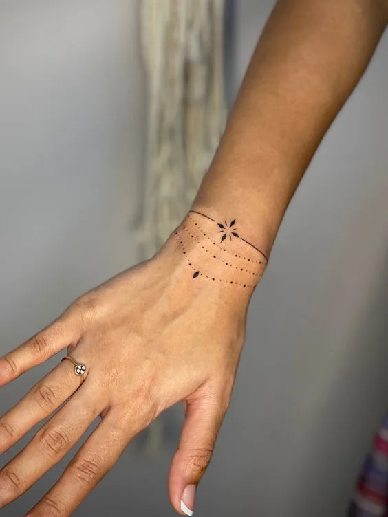 Gợi ý 88+ mẫu hình xăm vòng tay nghệ thuật và thời trang - Genztattoo