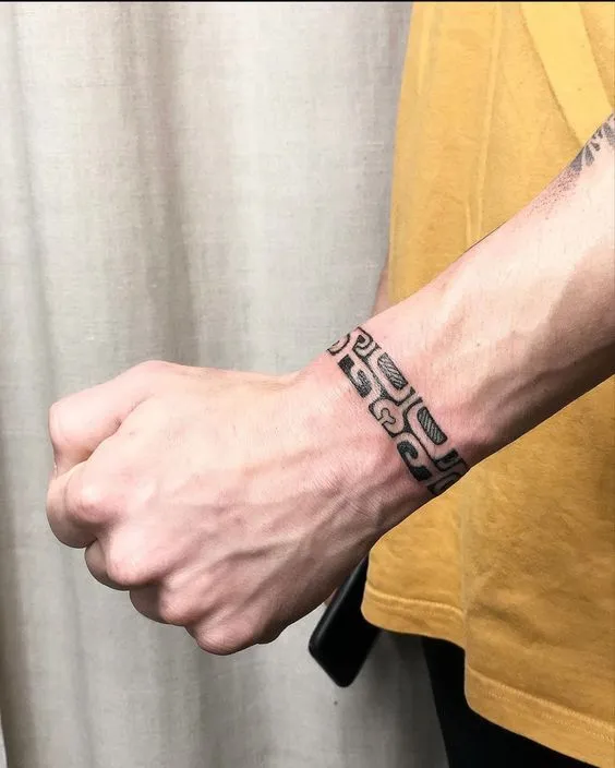 Gợi ý 88+ mẫu hình xăm vòng tay nghệ thuật và thời trang - Genztattoo