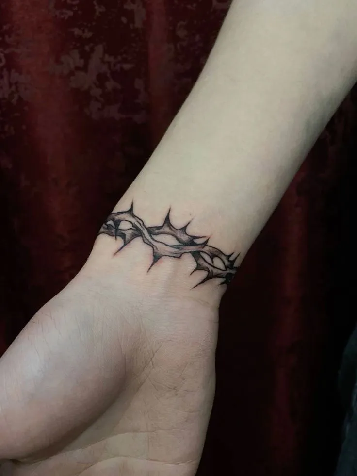 Gợi ý 88+ mẫu hình xăm vòng tay nghệ thuật và thời trang - Genztattoo