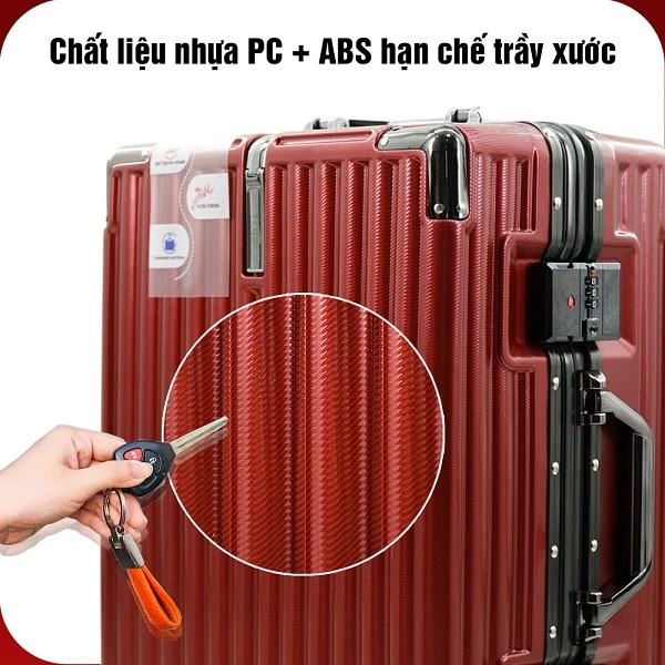 Vali xách tay lên máy bay được xách tay bao nhiêu kg?