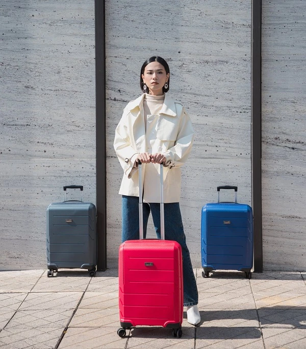 Vali xách tay lên máy bay được xách tay bao nhiêu kg?