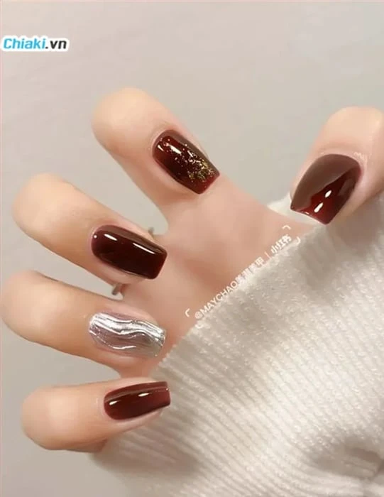 Top 25+ Các Sắc Màu Sơn Móng Tay Làm Trắng Da Hot Nhất Trong Năm 2024