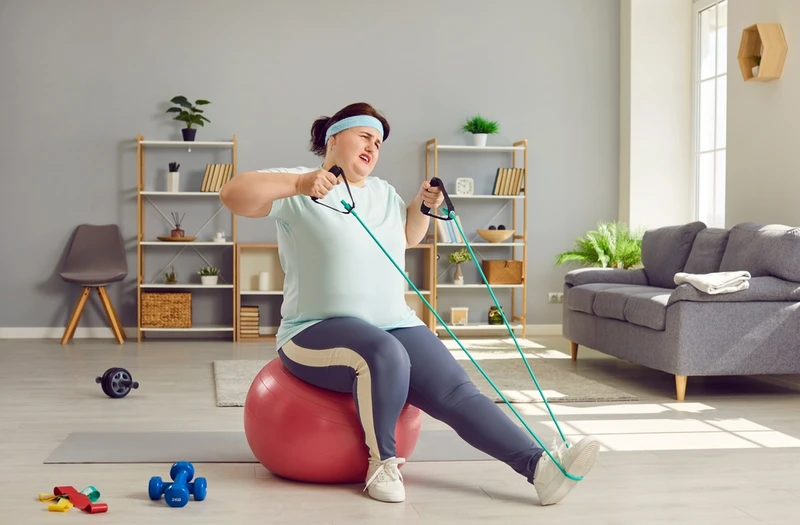 Thói quen khiến bắp tay to mà bạn không ngờ tới