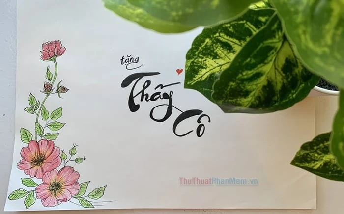 Vẽ hoa trang trí góc giấy A4 cho thiết kế độc đáo