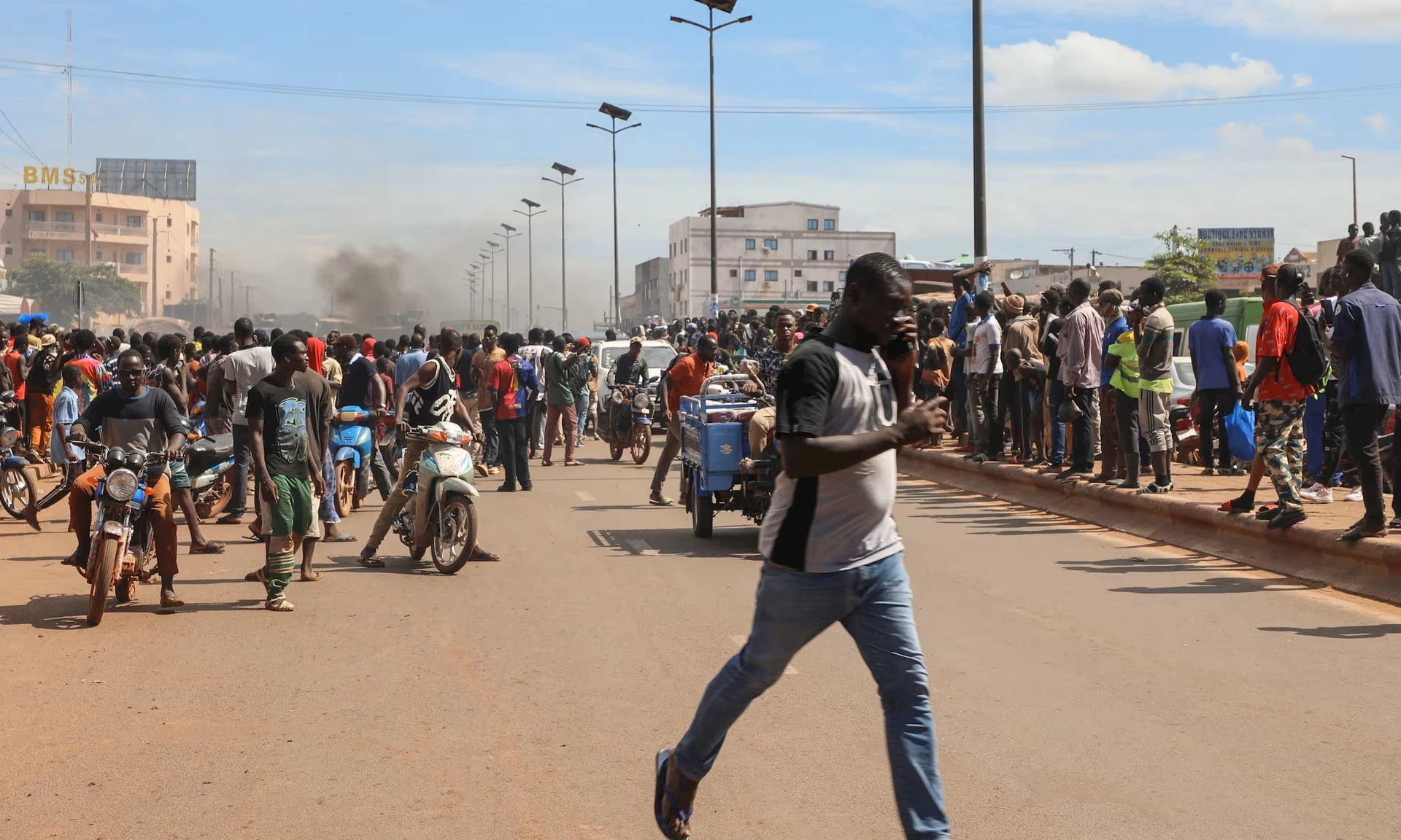 Tấn công nghiêm trọng tại học viện Bamako Tây Phi