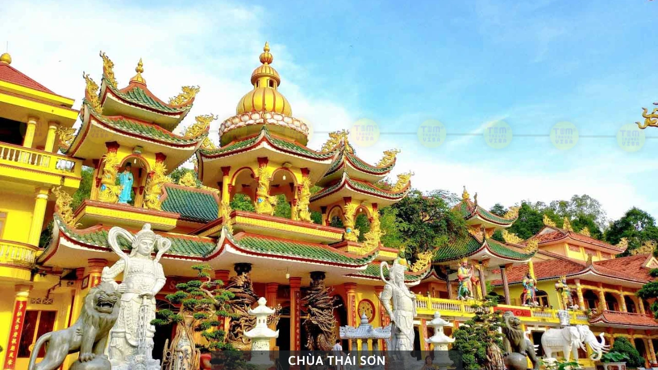 Núi Cậu Tây Ninh - Địa điểm du lịch tâm linh Bình Dương