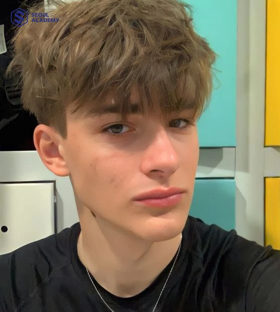 Tóc nam màu nâu tây: Xu hướng làm đẹp nổi bật năm nay