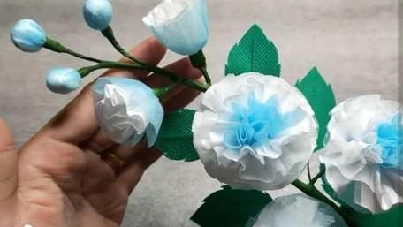 Khám Phá Truyện Hoa Giấy Qua Hành Trình Của Miêu