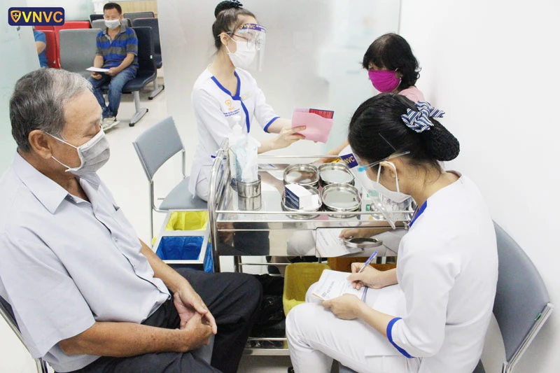 Khai trương VNVC Tây Ninh trước mối nguy “lây nhiễm kép” nhiều bệnh