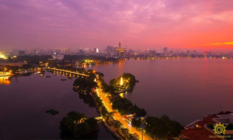 Khám Phá Đạp Vịt Hồ Tây Tại Hồ Trúc Bạch