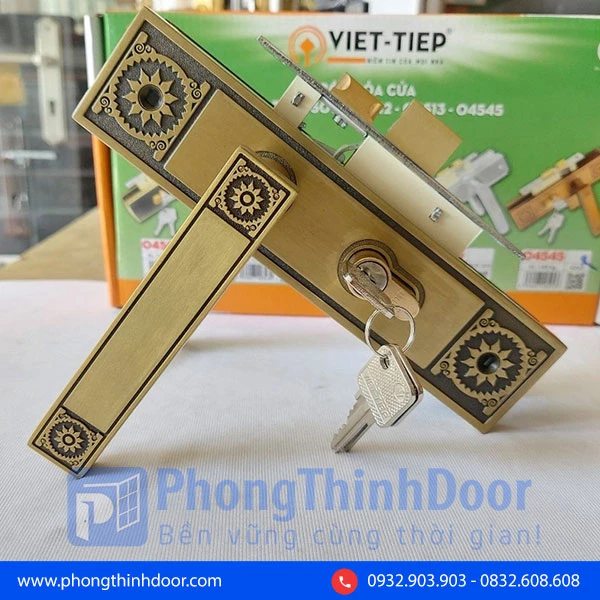 Cách mở khóa cửa tay gạt khi bị kẹt và bị mất chìa đơn giản