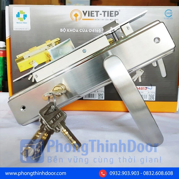 Cách mở khóa cửa tay gạt khi bị kẹt và bị mất chìa đơn giản