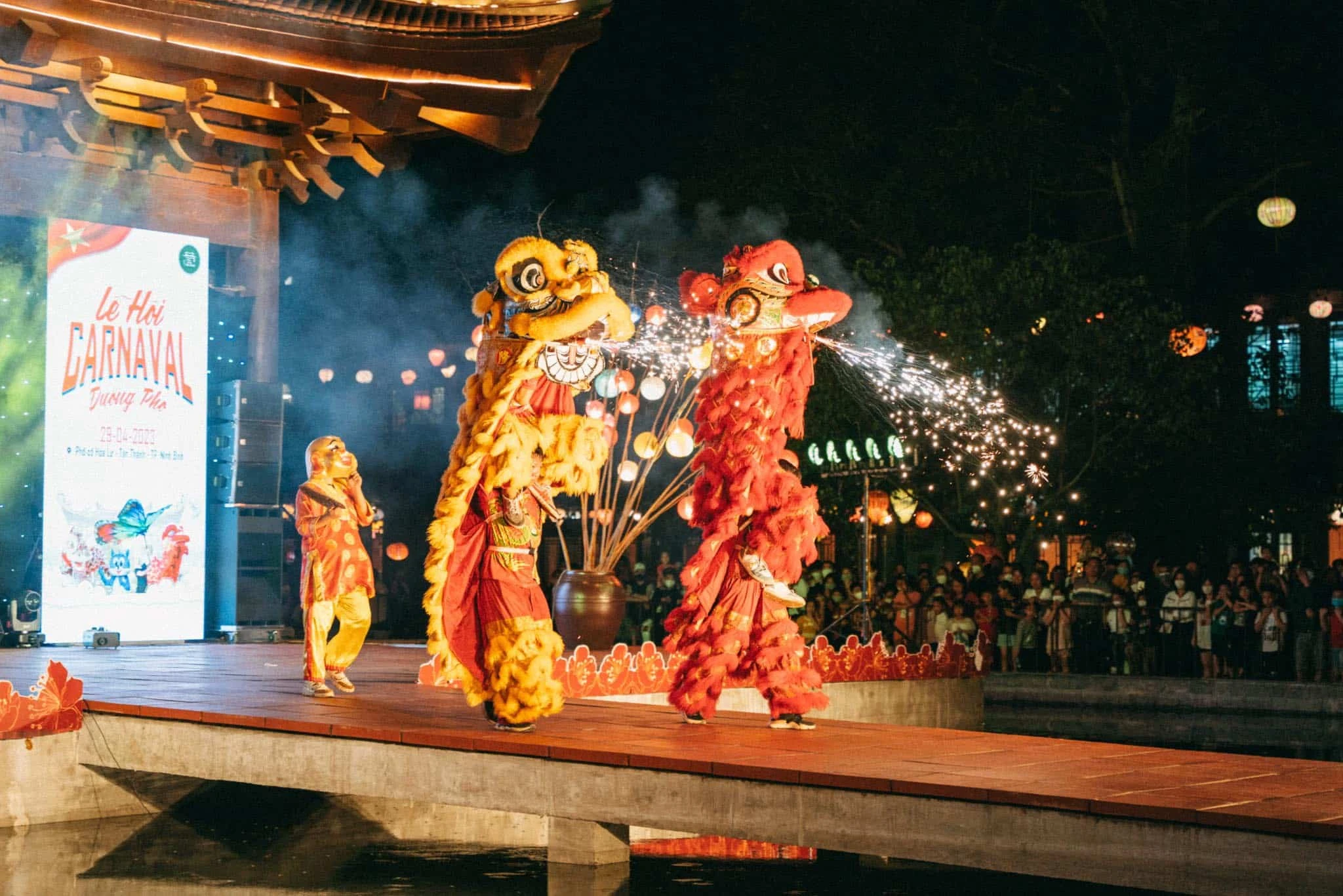 Review kinh nghiệm du lịch Phố cổ Hoa Lư chi tiết nhất