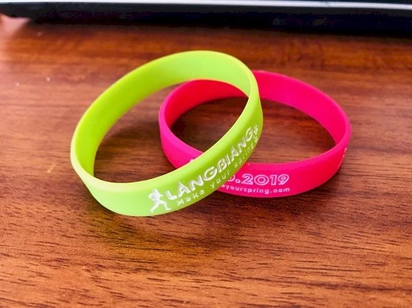 Vòng tay nhựa dẻo, silicon in theo yêu cầu