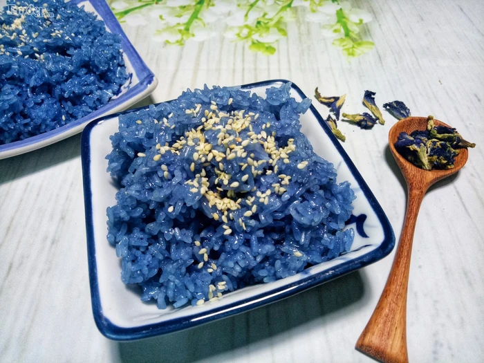 Những tác dụng bất ngờ từ hoa đậu biếc - Bệnh viện quận 11