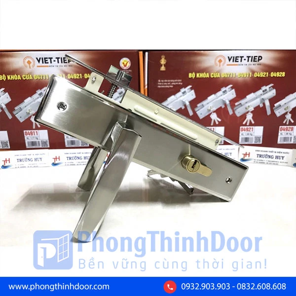 Cách mở khóa cửa tay gạt khi bị kẹt và bị mất chìa đơn giản