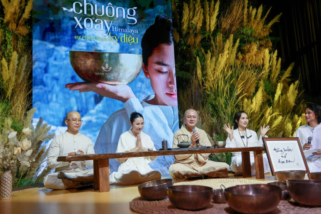 Chuông Xoay Tây Tạng ( Singing Bowl ) Là Gì? Ý Nghĩa Âm Thanh Kỳ Diệu