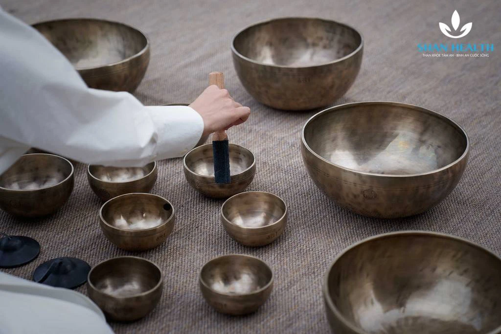 Chuông Xoay Tây Tạng ( Singing Bowl ) Là Gì? Ý Nghĩa Âm Thanh Kỳ Diệu