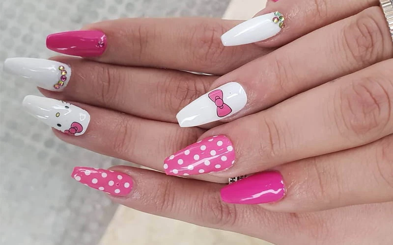 99+ Mẫu móng tay màu trắng đẹp, hot nhất hiện nay