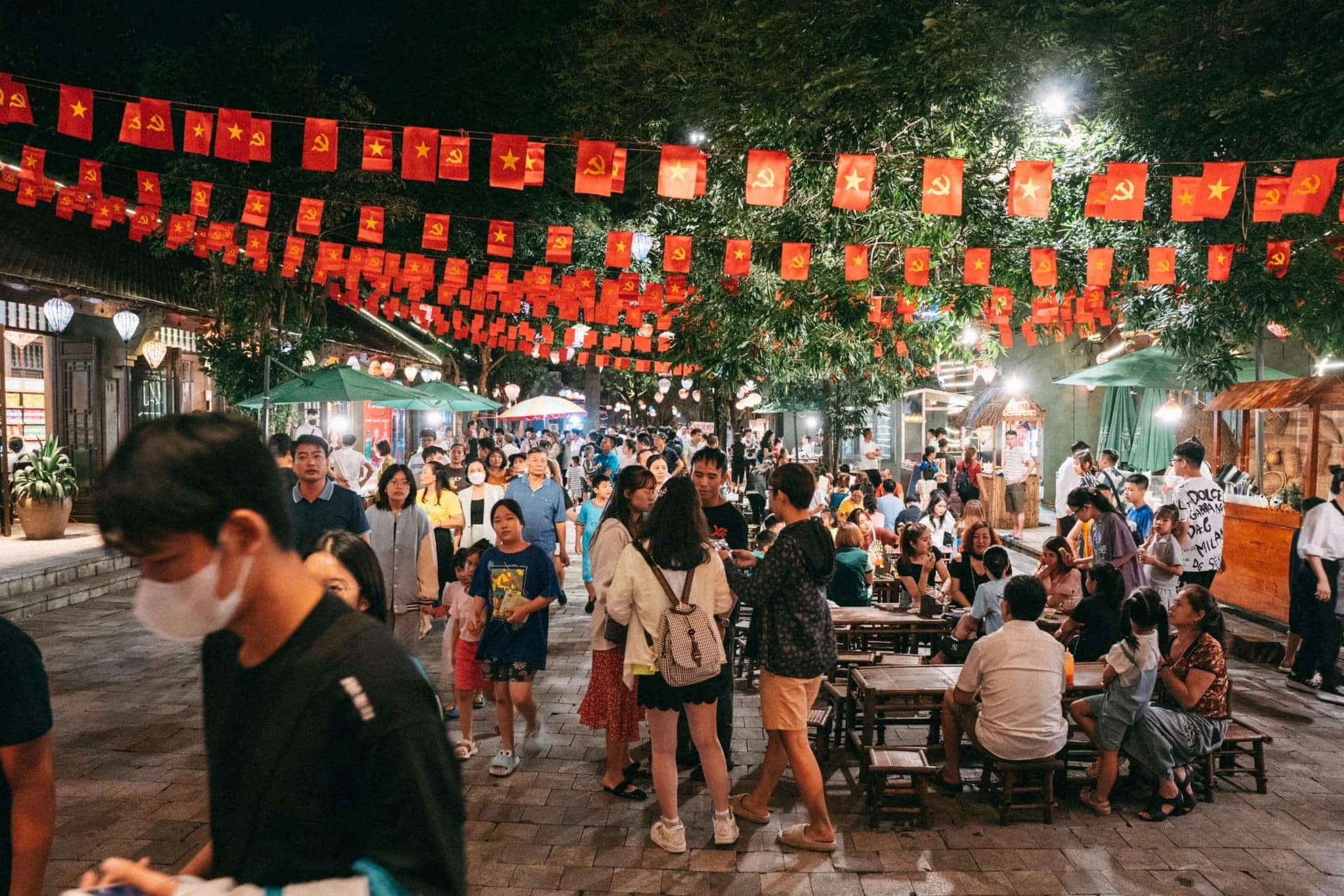 Review kinh nghiệm du lịch Phố cổ Hoa Lư chi tiết nhất