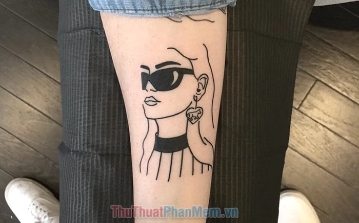 Hình xăm bắp tay nữ cô gái: Tinh tế và thời thượng