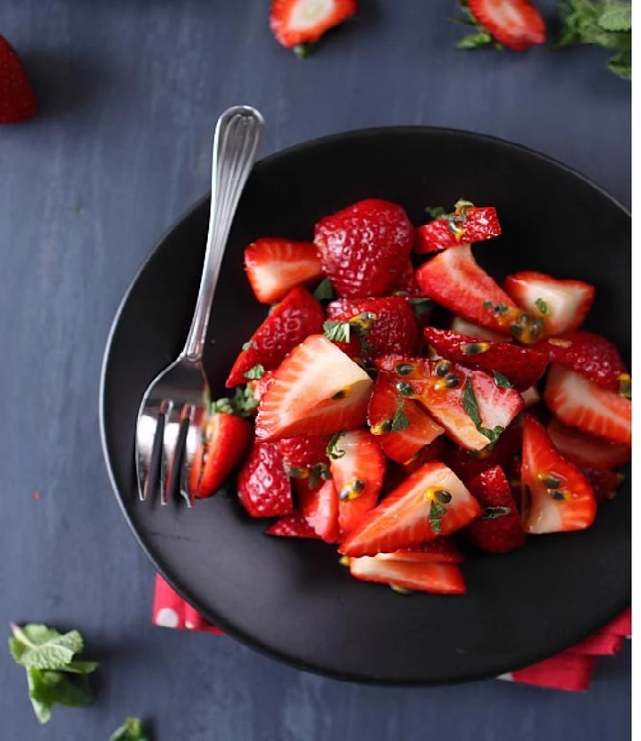 Các cách làm trà dâu tây ngâm với công thức cực đơn giản