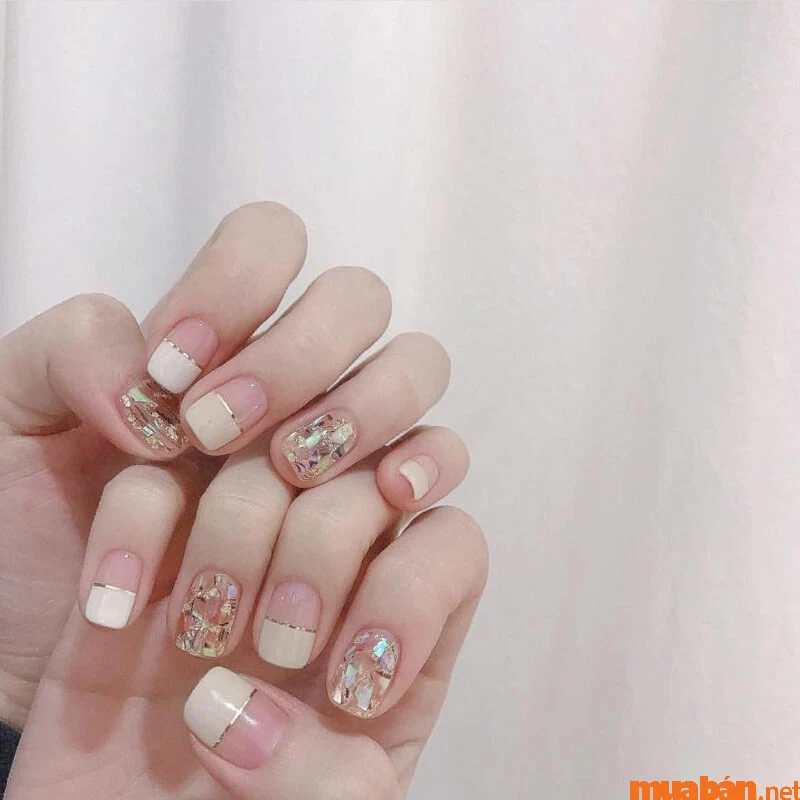 99+ mẫu nail hồng thạch tinh tế và nữ tính cho các nàng