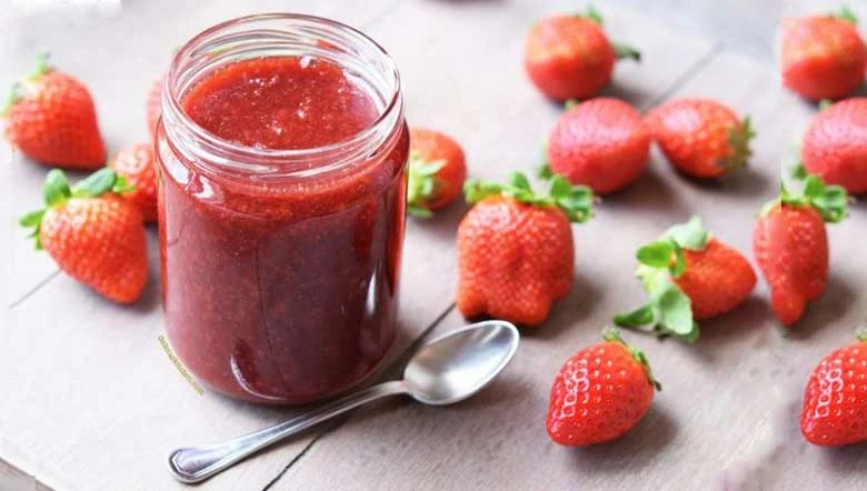 Các cách làm trà dâu tây ngâm với công thức cực đơn giản