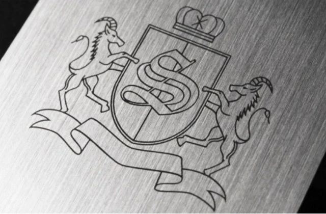 MÁY KHẮC LASER FIBER MINI CẦM TAY TIỆN LỢI