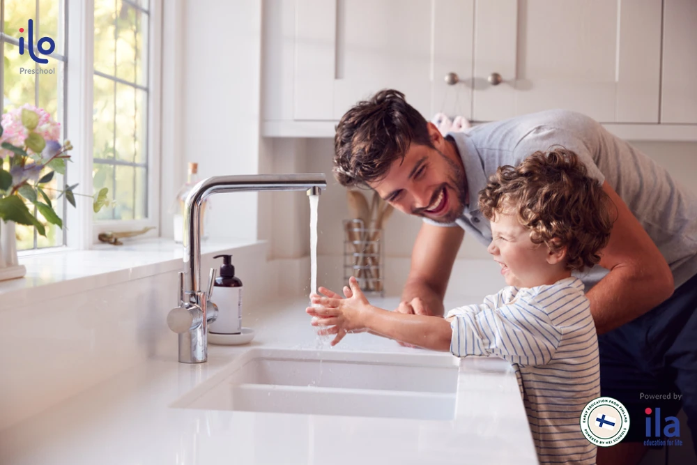 Các bước rửa tay cho trẻ mầm non: Thực hiện sao cho đúng?