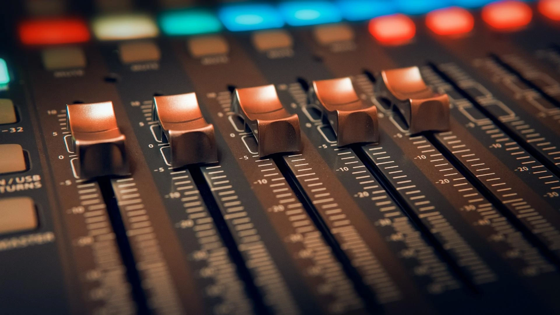 Tầm Quan Trọng của Hệ Thống Âm Thanh trong Buổi Hòa Nhạc