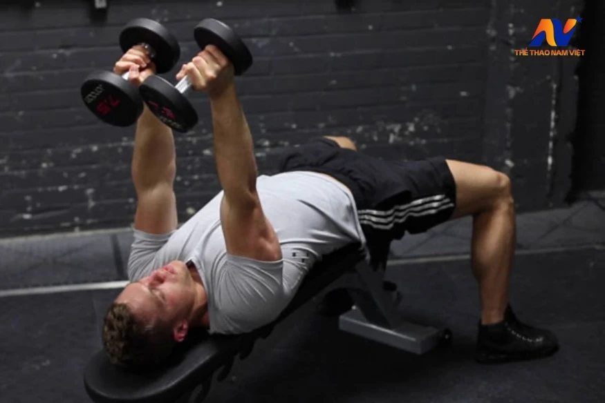 10 bài tập tay sau với tạ đơn hiệu quả tại nhà