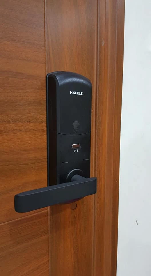 Khóa vân tay Hafele nhập khẩu, sẵn hàng Có trả góp