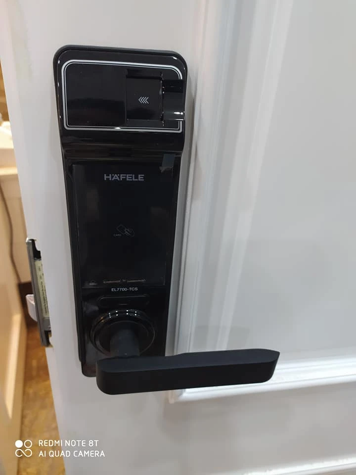 Khóa vân tay Hafele nhập khẩu, sẵn hàng Có trả góp