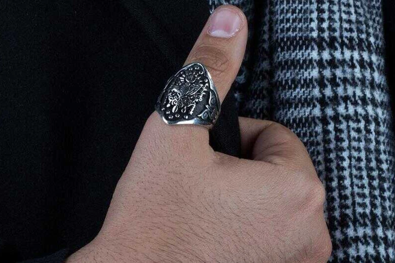 Ý nghĩa các ngón tay đeo nhẫn cho nữ và nam chính xác chi tiết nhất - Thegioididong.com