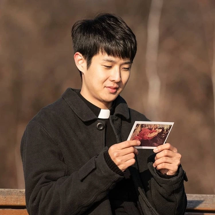 ‘Bàn tay diệt quỷ’ - thương hiệu phim trục quỷ Hàn Quốc dễ chết yểu