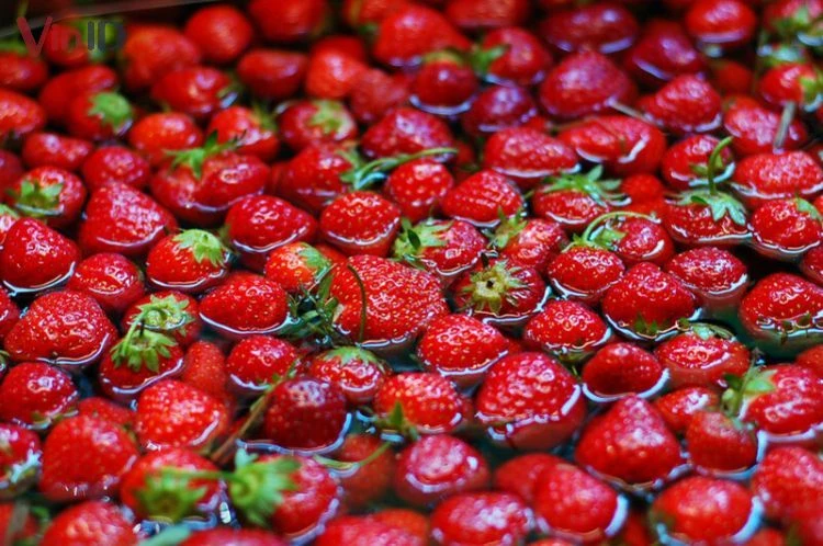 Bật mí công thức cách làm mứt dâu chua ngọt, ăn cực nghiện