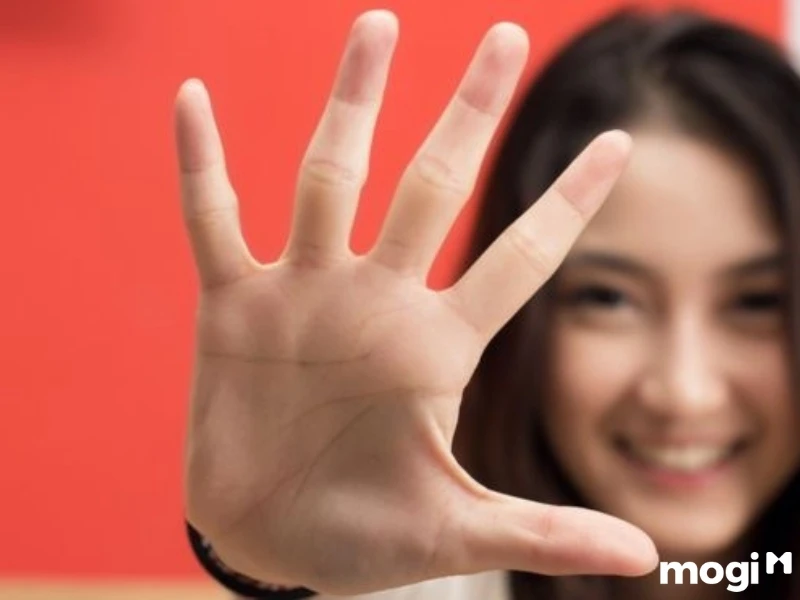 Hoa Tay Là Gì? Luận Đoán Vận Mệnh Của Mỗi Người Qua Cách Bói Hoa Tay