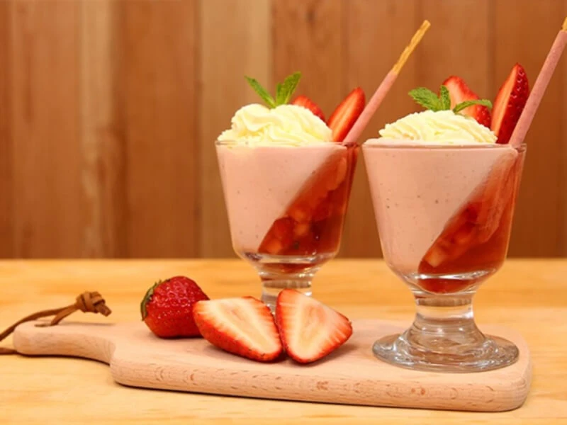 6 cách làm sinh tố dâu tây thơm ngon, bổ dưỡng